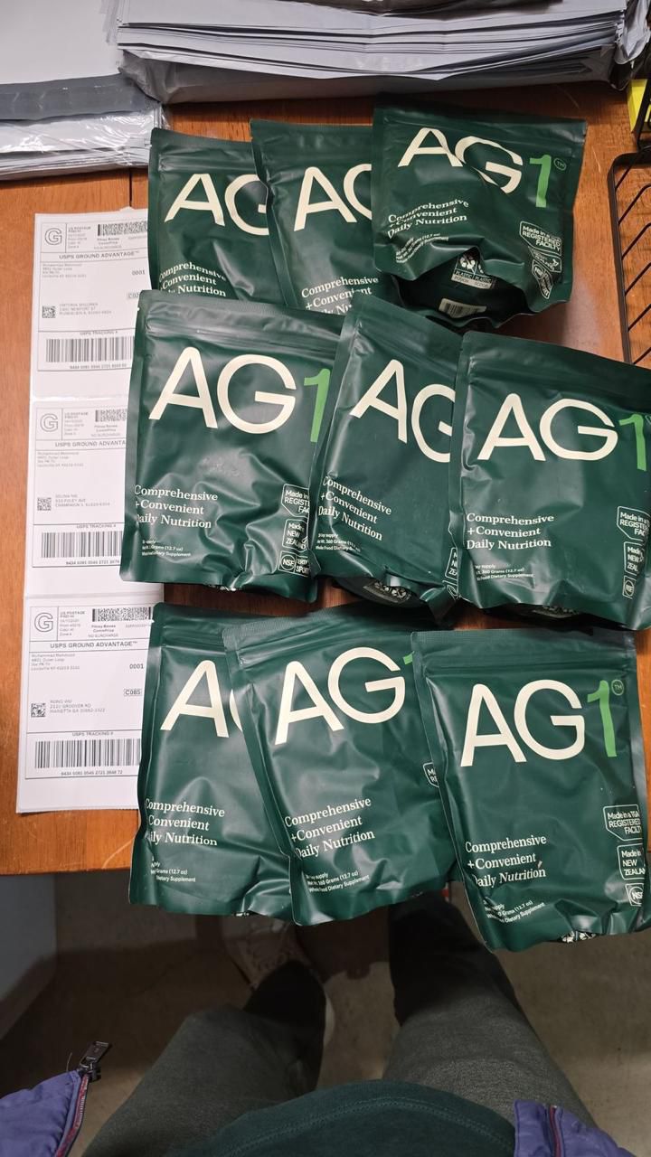 AG1 Athletic Greens - Daily Nutritional Powder Supplement, 30-Day Supply (12.70 oz)